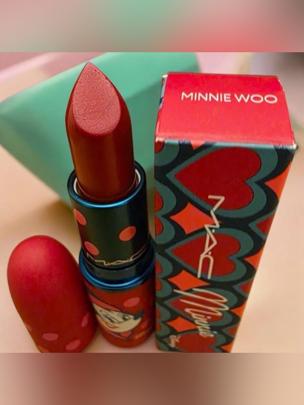 MAC x Disney Minnie & Daisy Lustreglass Sheer-Shine Lipstick in Minnie Woo NIB - Picture 4 of 12